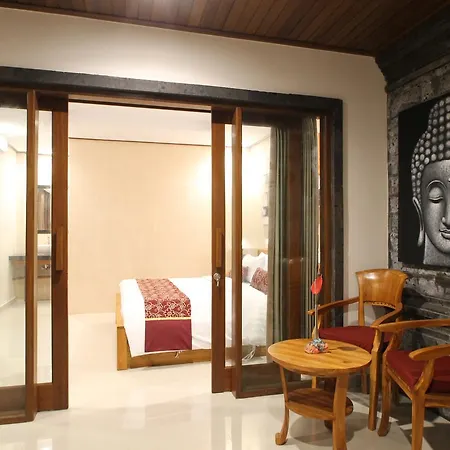 Yuni\'S House